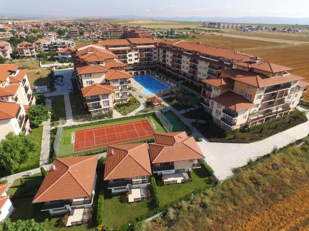 Апартаменти Кралеви В Шато Ахелой Ngoại thất bức ảnh